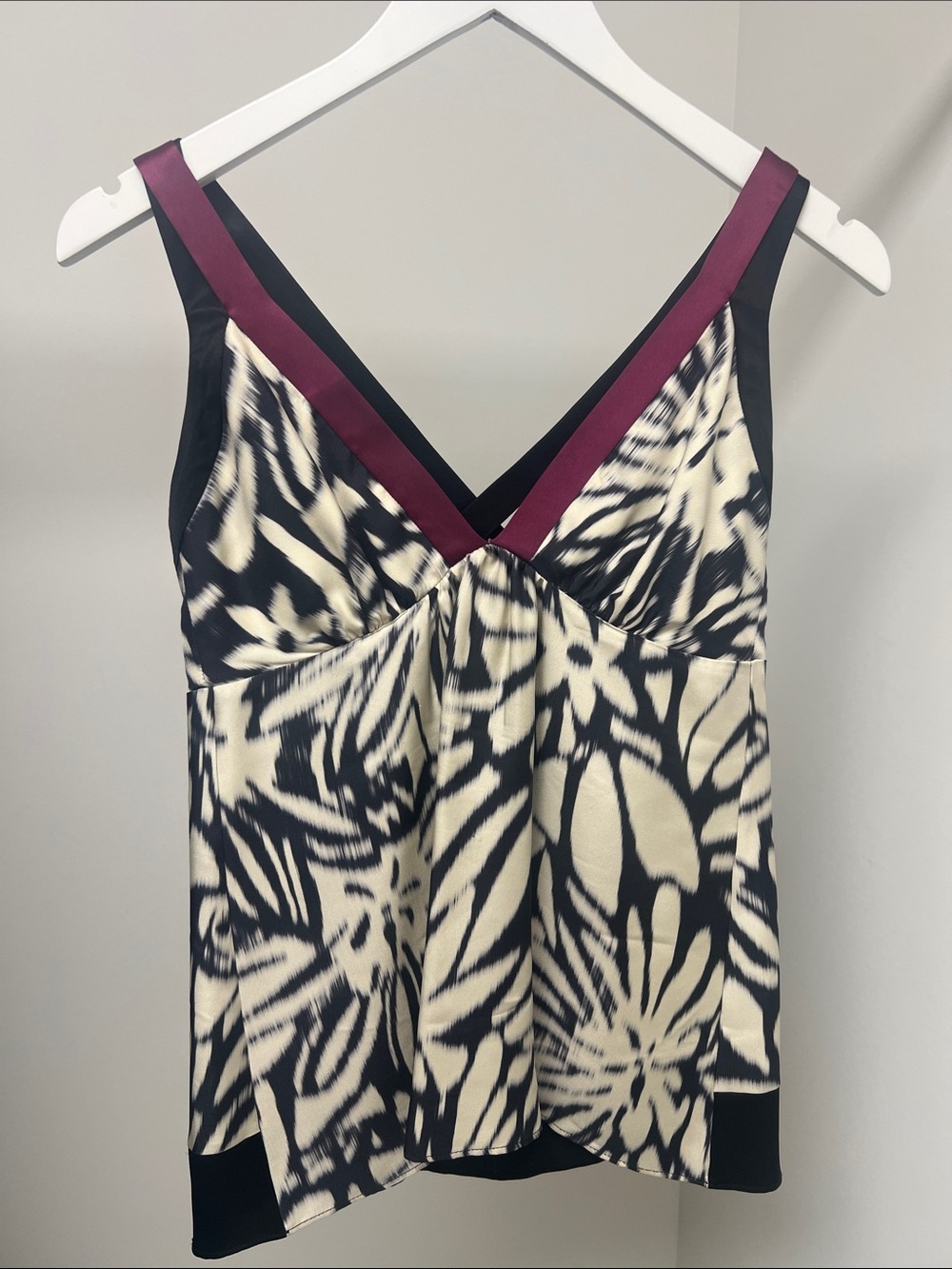 Etro Black, Cream & Berry V-Neck Floral-Print Camisole